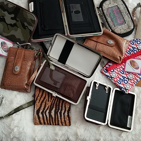 TWELVE OR MORE Resellers Bundle Wristlets and Wallets - Picture 8 of 11